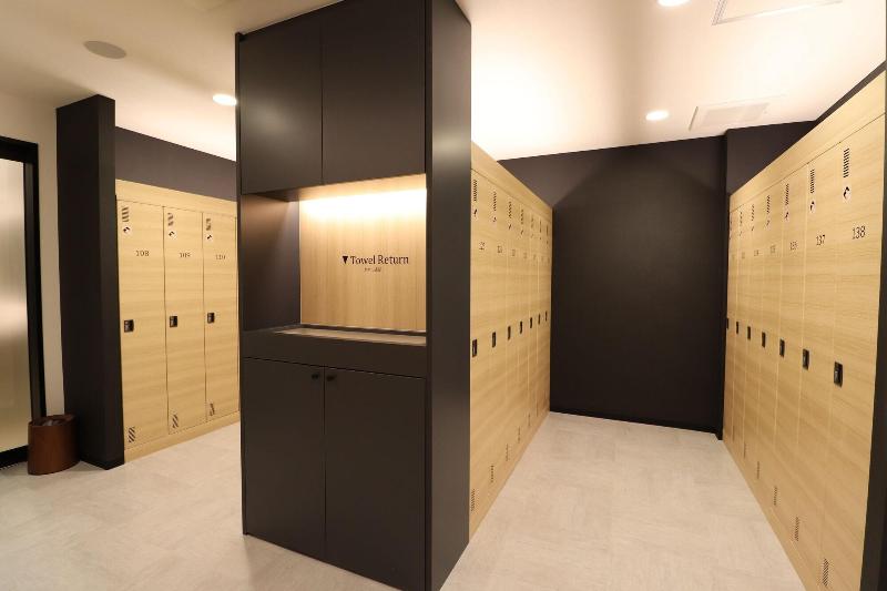 Leo Yu Capsule Hotel Nishi Funabashi image