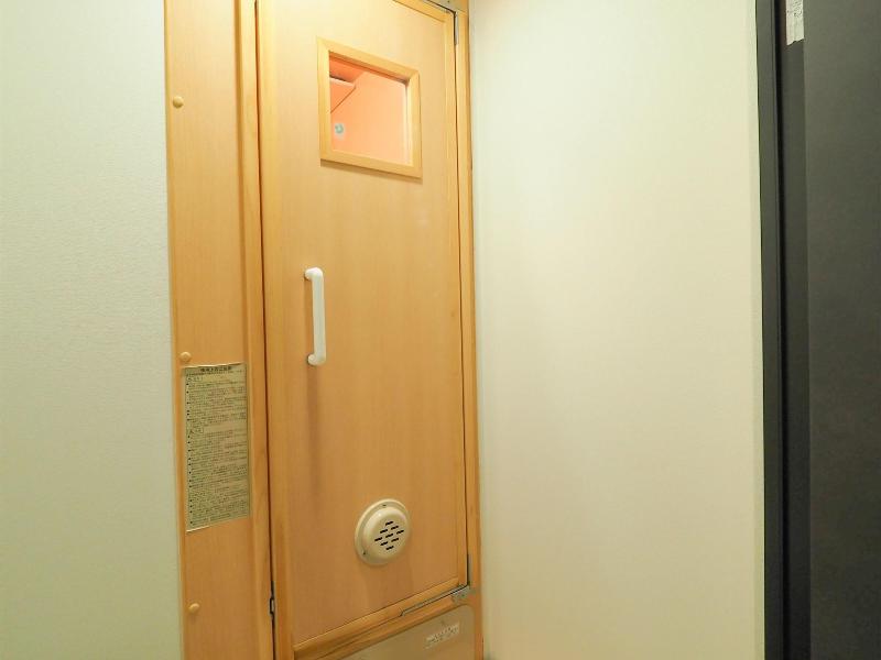 Leo Yu Capsule Hotel Nishi Funabashi image