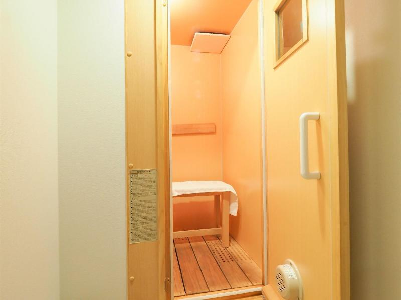 Leo Yu Capsule Hotel Nishi Funabashi image