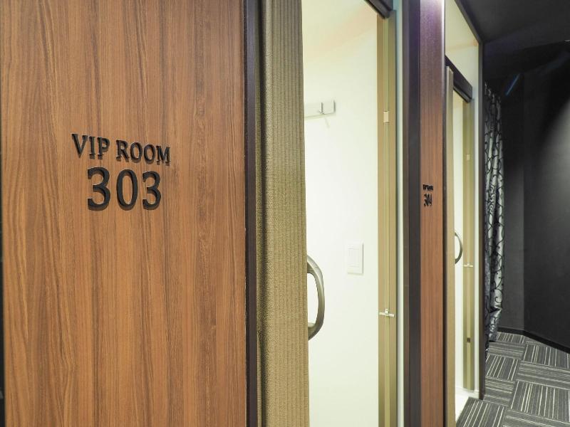 Leo Yu Capsule Hotel Nishi Funabashi image