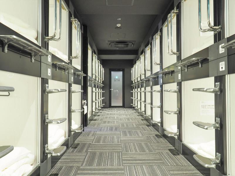 Leo Yu Capsule Hotel Nishi Funabashi image
