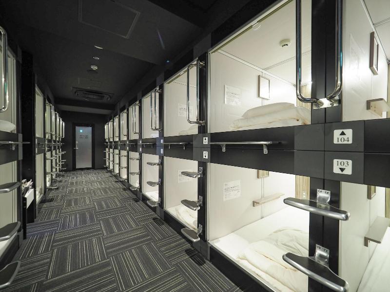 Leo Yu Capsule Hotel Nishi Funabashi image