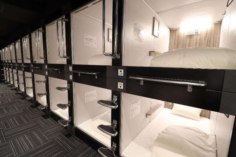 Leo Yu Capsule Hotel Nishi Funabashi image