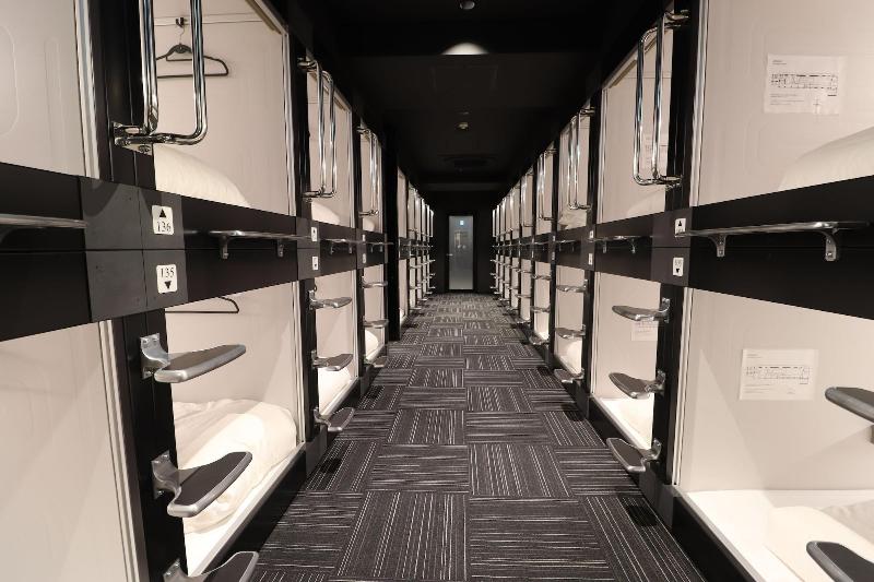 Leo Yu Capsule Hotel Nishi Funabashi image