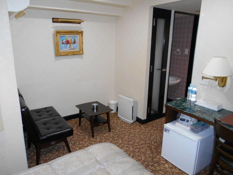 Nishikawaguchi Station Hotel Stay Lounge image