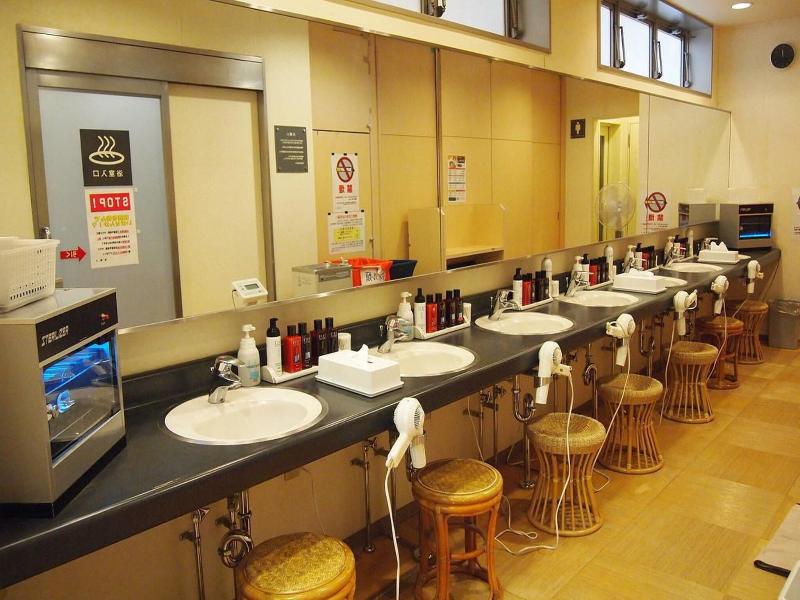 Rex Inn Kawasaki - Caters to Men image
