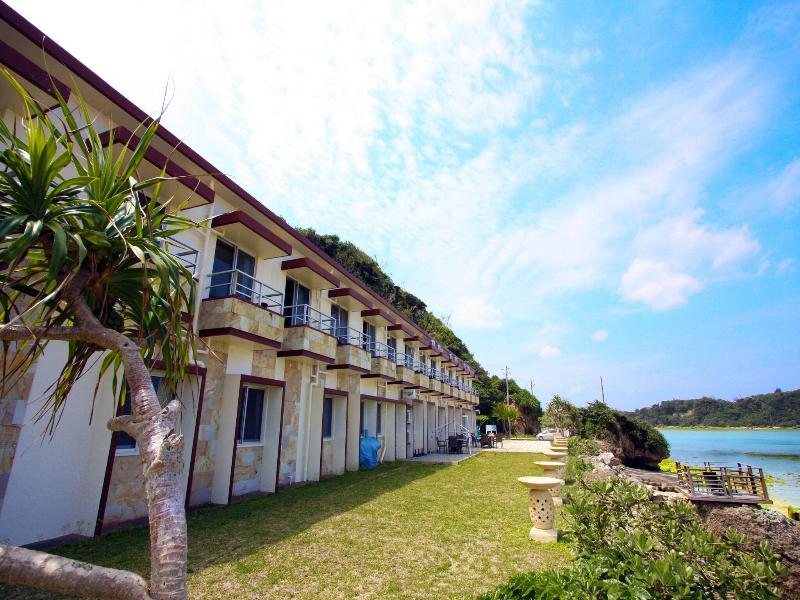 Hotel Oceans Nakijin image