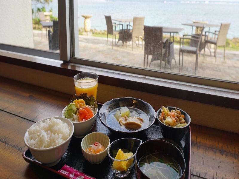 Hotel Oceans Nakijin image