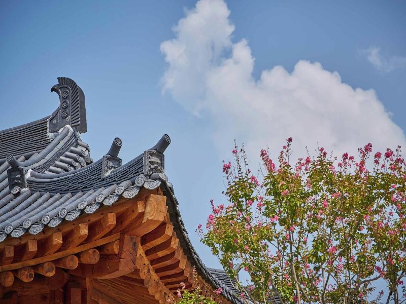 Hanok Hotel Namwonyechon By Kensington image