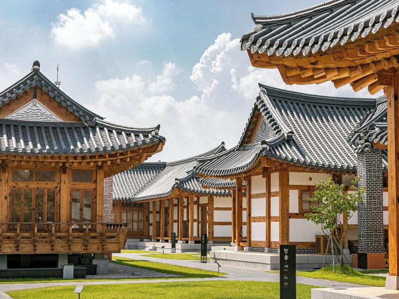 Hanok Hotel Namwonyechon By Kensington image