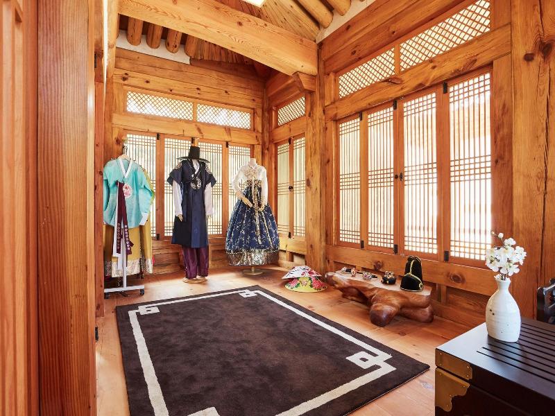Hanok Hotel Namwonyechon By Kensington image