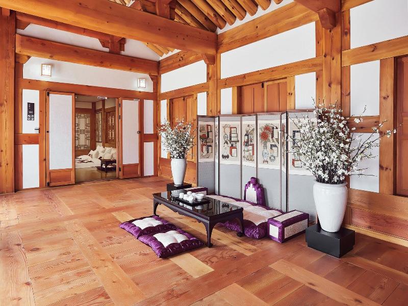 Hanok Hotel Namwonyechon By Kensington image