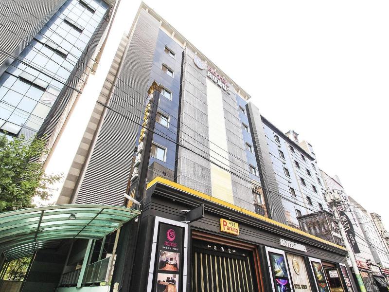 Bobos Hotel image