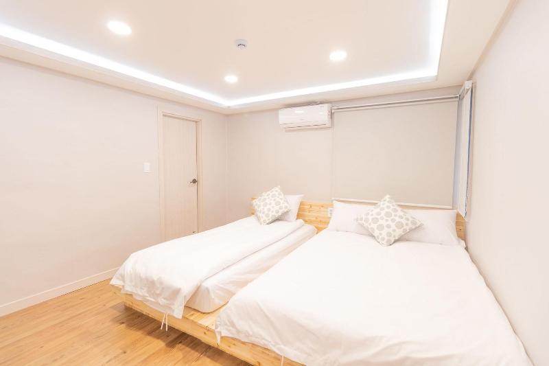 Dawoo House image