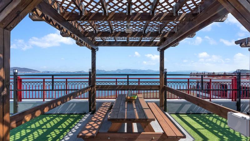 Gold Beach Resort image
