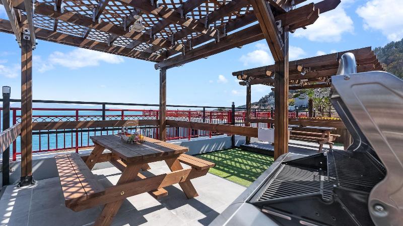 Gold Beach Resort image