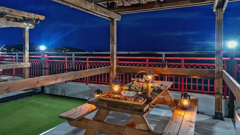 Gold Beach Resort image