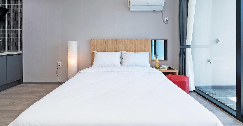 Gold Beach Resort image