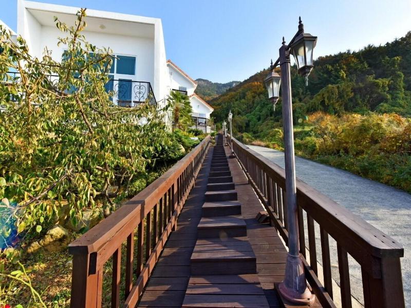 Namhae Bluemare Pension image