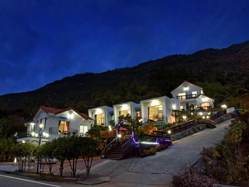Namhae Bluemare Pension image