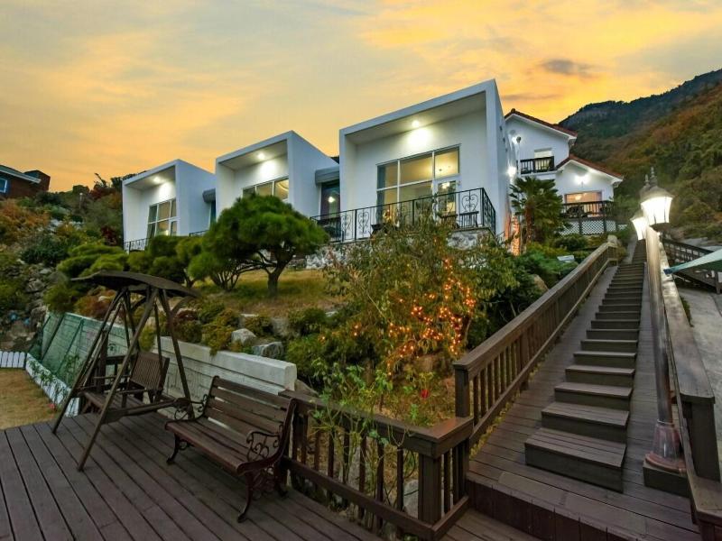 Namhae Bluemare Pension image
