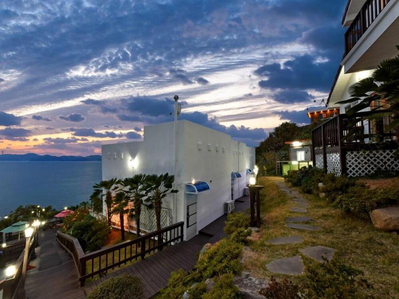 Namhae Bluemare Pension image