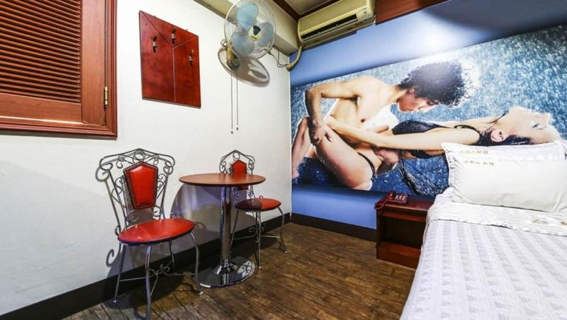 Swiss Motel image