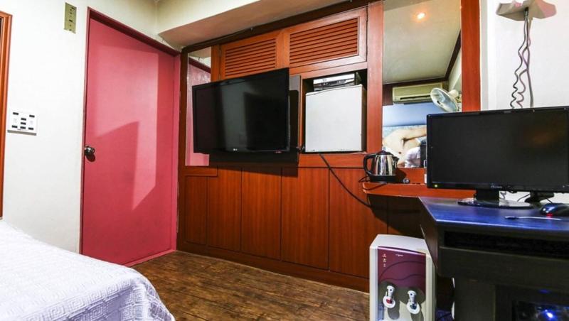 Swiss Motel image