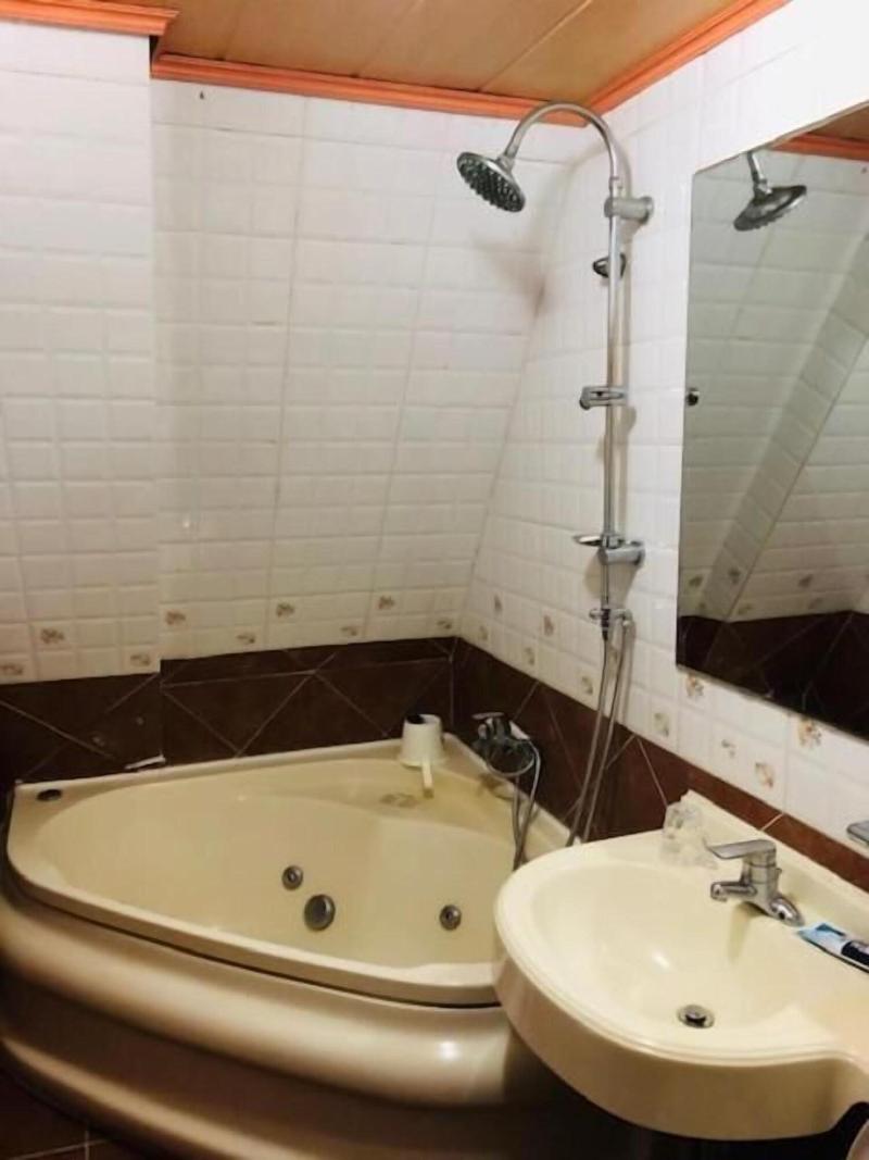 Swiss Motel image