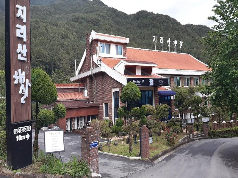 Hotel Jirisan Sunlight image