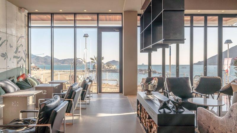 Namhae Lounge 32 Resort A image