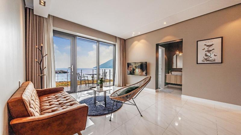 Namhae Lounge 32 Resort A image