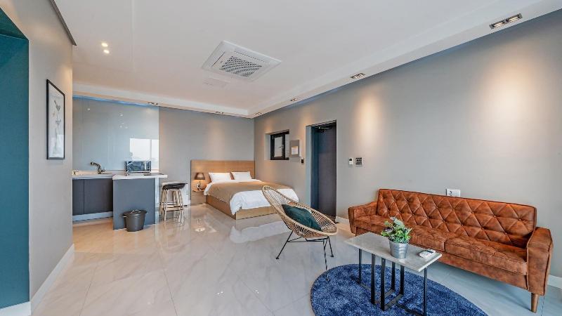 Namhae Lounge 32 Resort A image