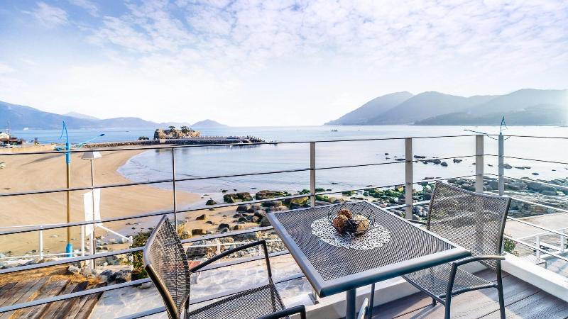 Namhae Lounge 32 Resort A image