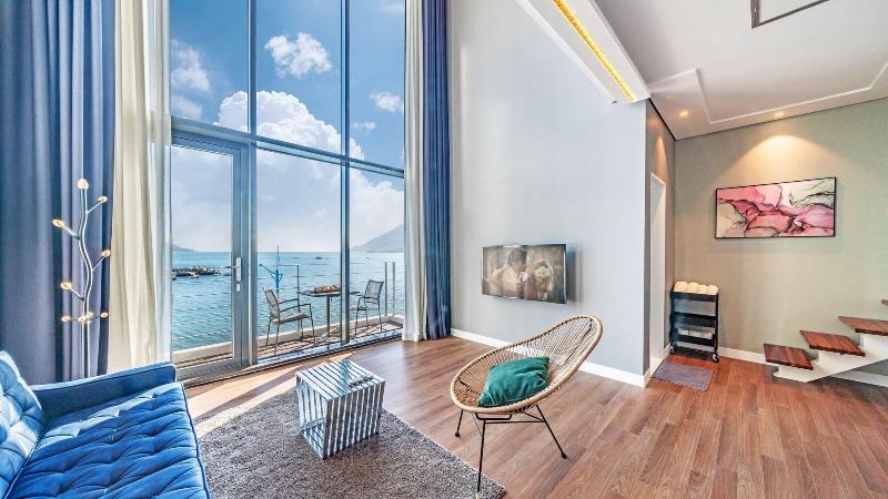 Namhae Lounge 32 Resort A image