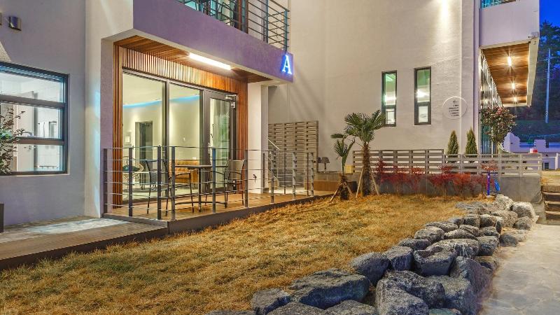 Namhae Lounge 32 Resort C image
