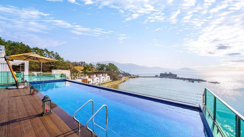 Namhae Lounge 32 Resort C image