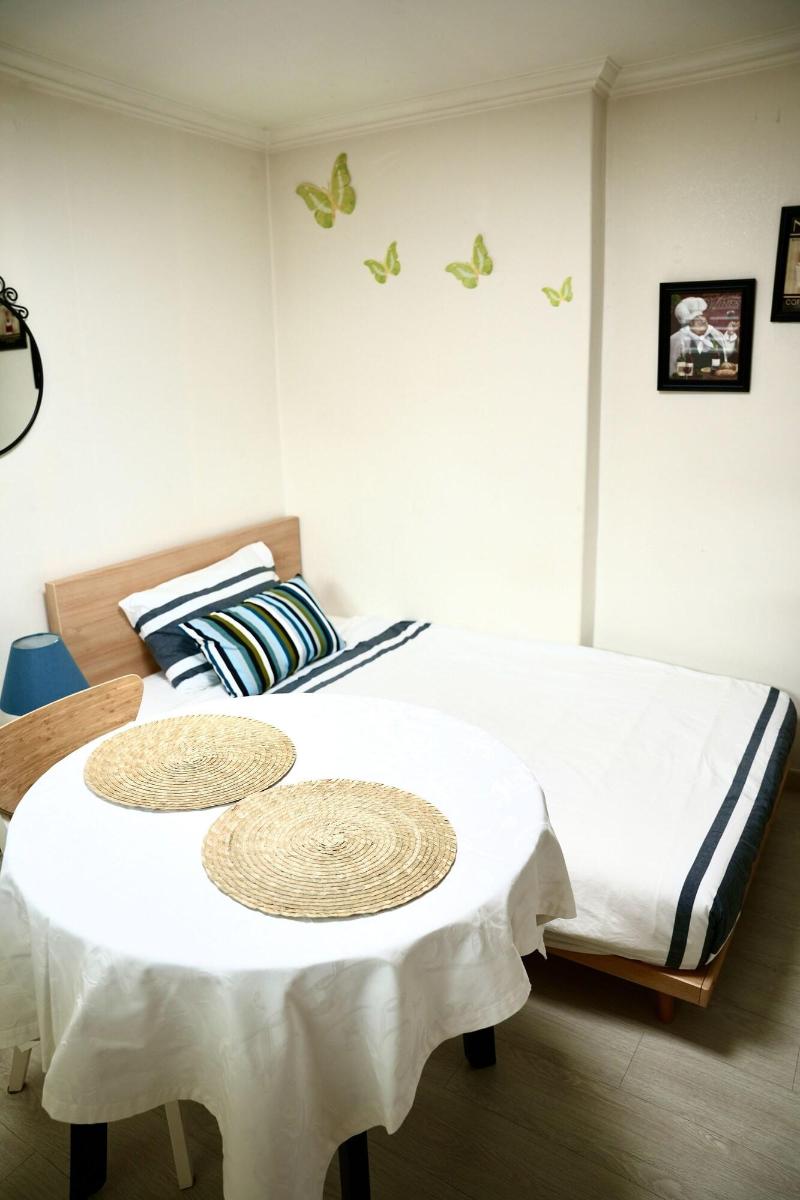 Riverside Guest House image