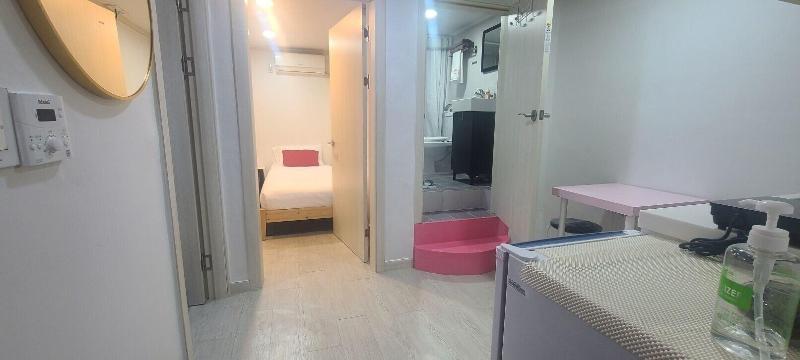 Riverside Guest House image