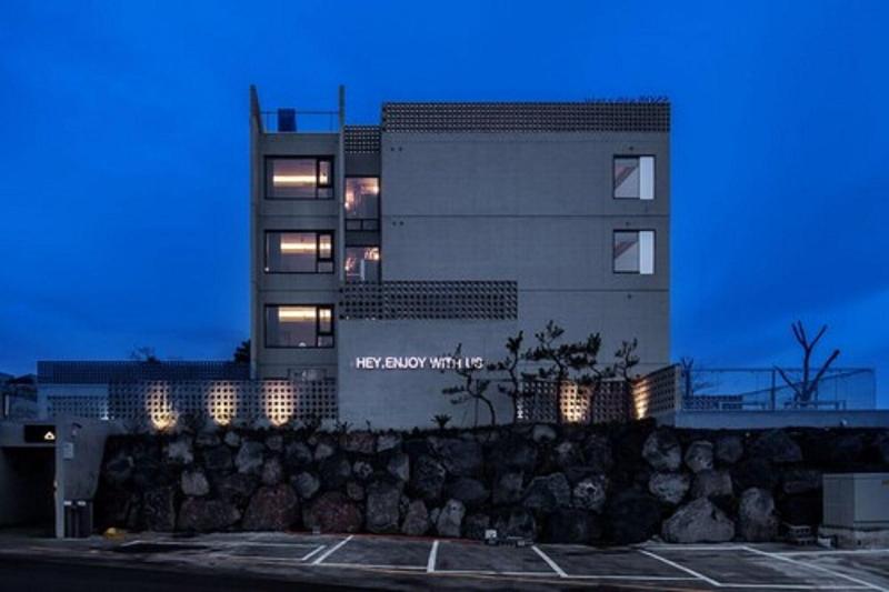 Snob Boutique Hotel Jeju image