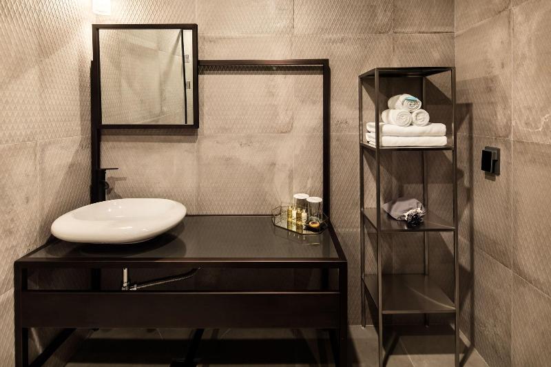 Snob Boutique Hotel Jeju image