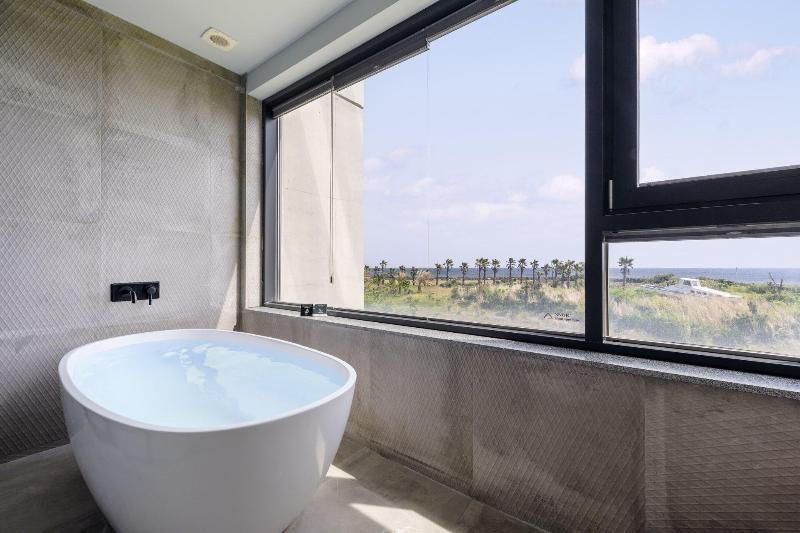 Snob Boutique Hotel Jeju image
