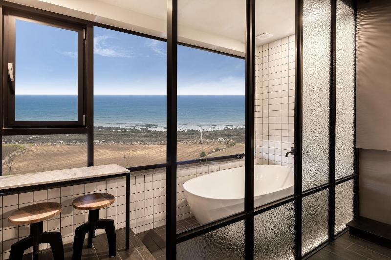 Snob Boutique Hotel Jeju image