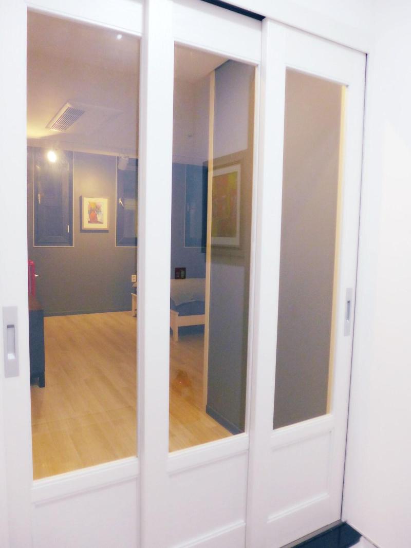 Gallery Family Hotel image