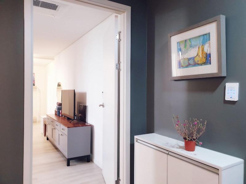 Gallery Family Hotel image