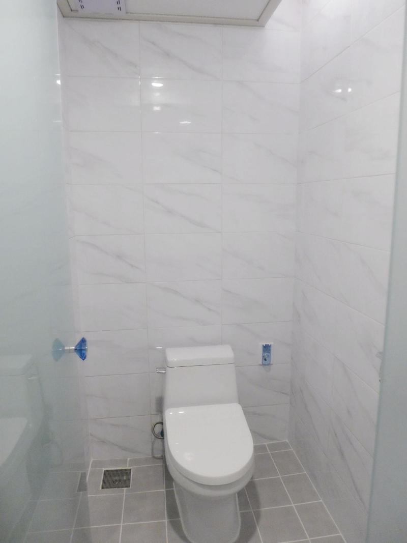 Gallery Family Hotel image
