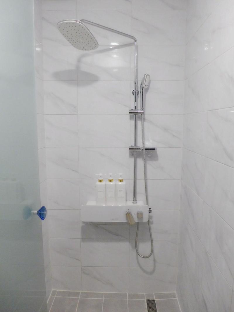 Gallery Family Hotel image