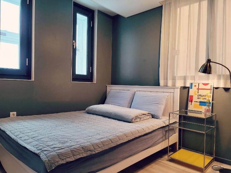 Gallery Family Hotel image