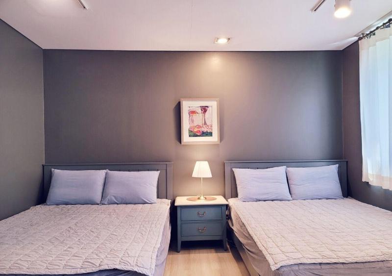 Gallery Family Hotel image