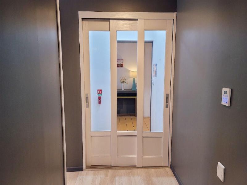Gallery Family Hotel image